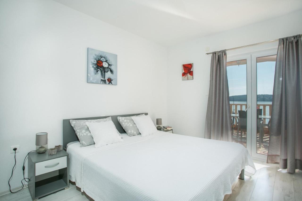 Kaja - Right Next To The Beach Trogir Ngoại thất bức ảnh